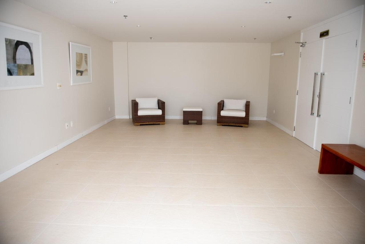 Flat Mandai -